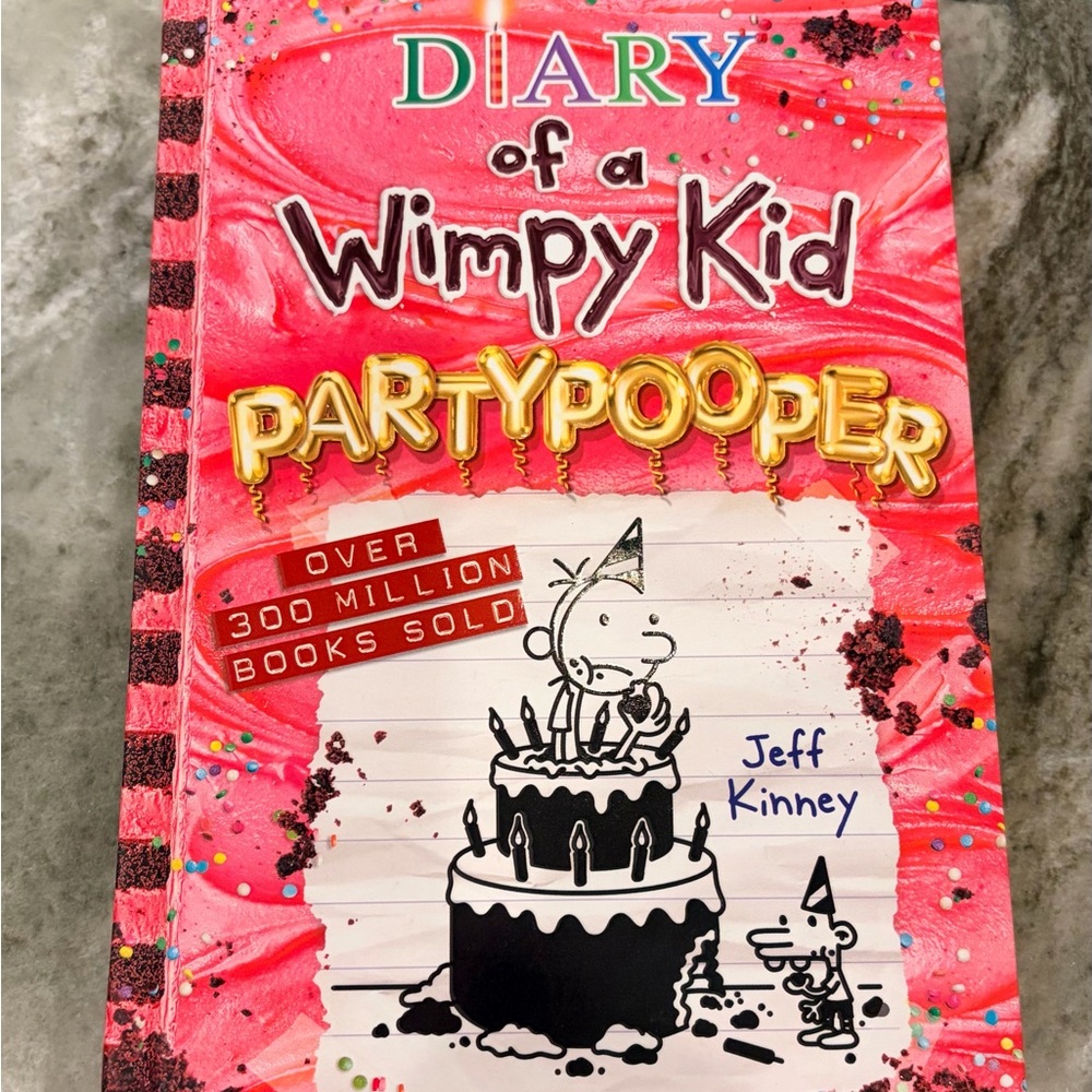 Diary of a Wimpy Kid - Partypooper Book